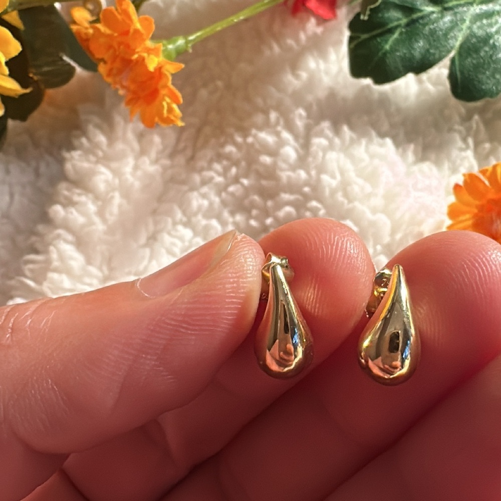 Teardrop Earrings and Ring Set 18 k Solid Gold - Picture 4 of 17
